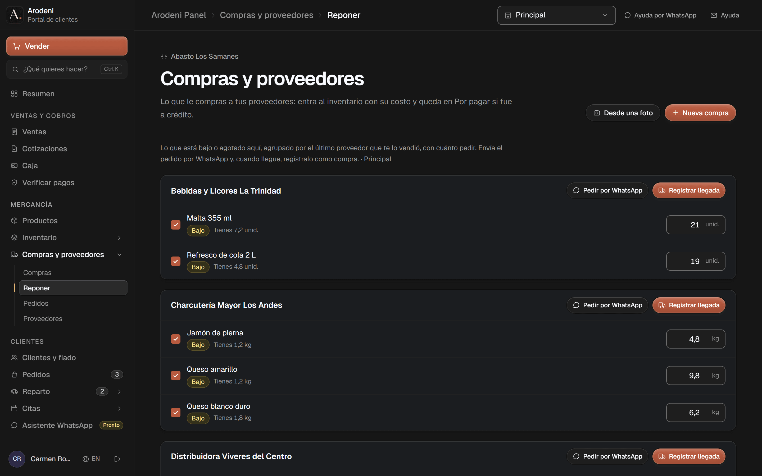 Reponer: productos que se están acabando agrupados por proveedor, con cuánto pedir y un botón para pedir por WhatsApp